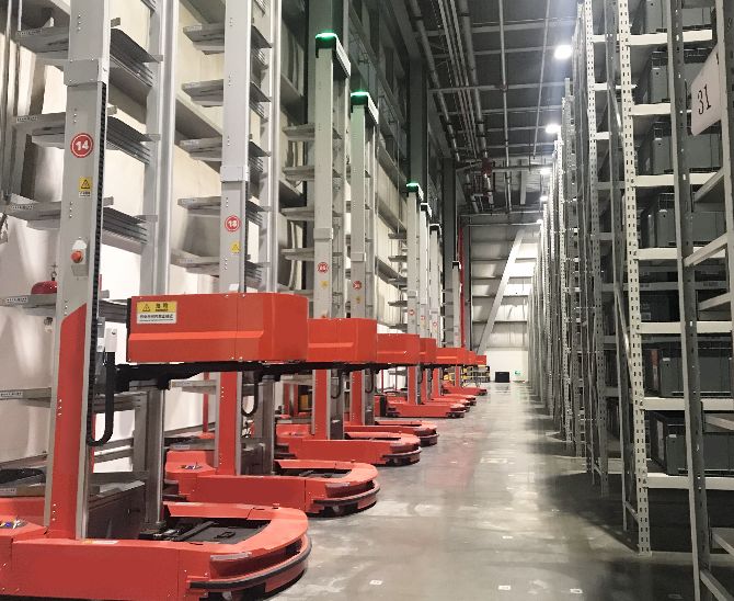 中国某电商巨头日化仓仓储机器人